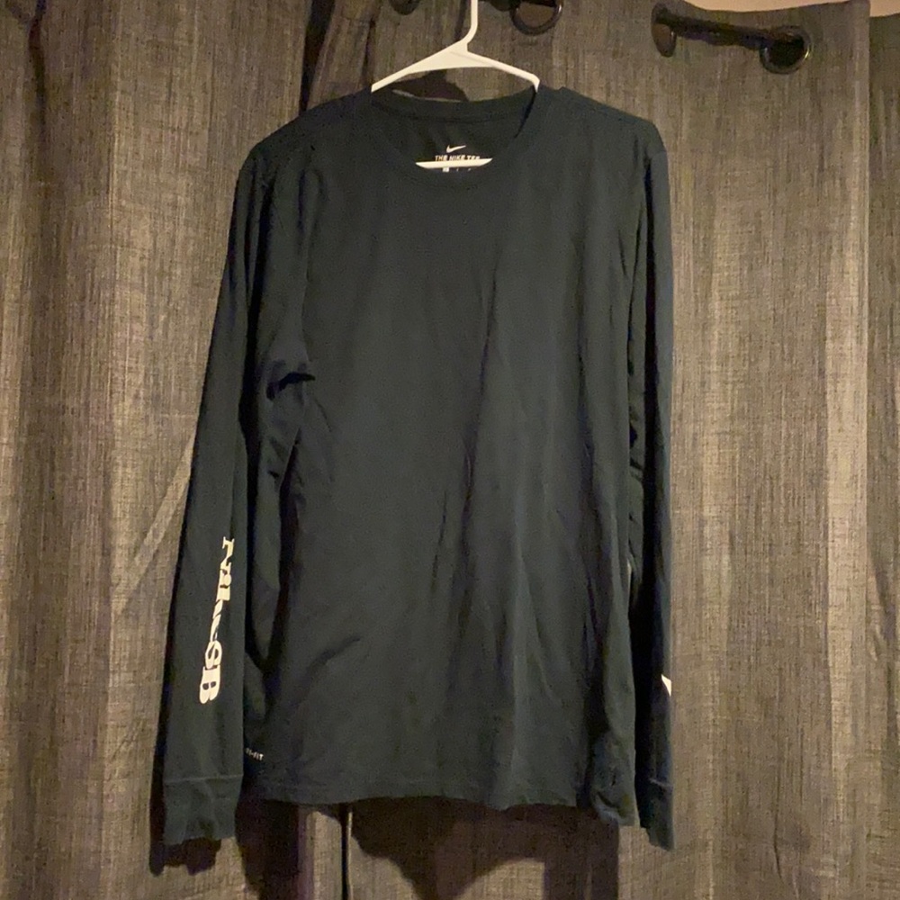 Nike tee